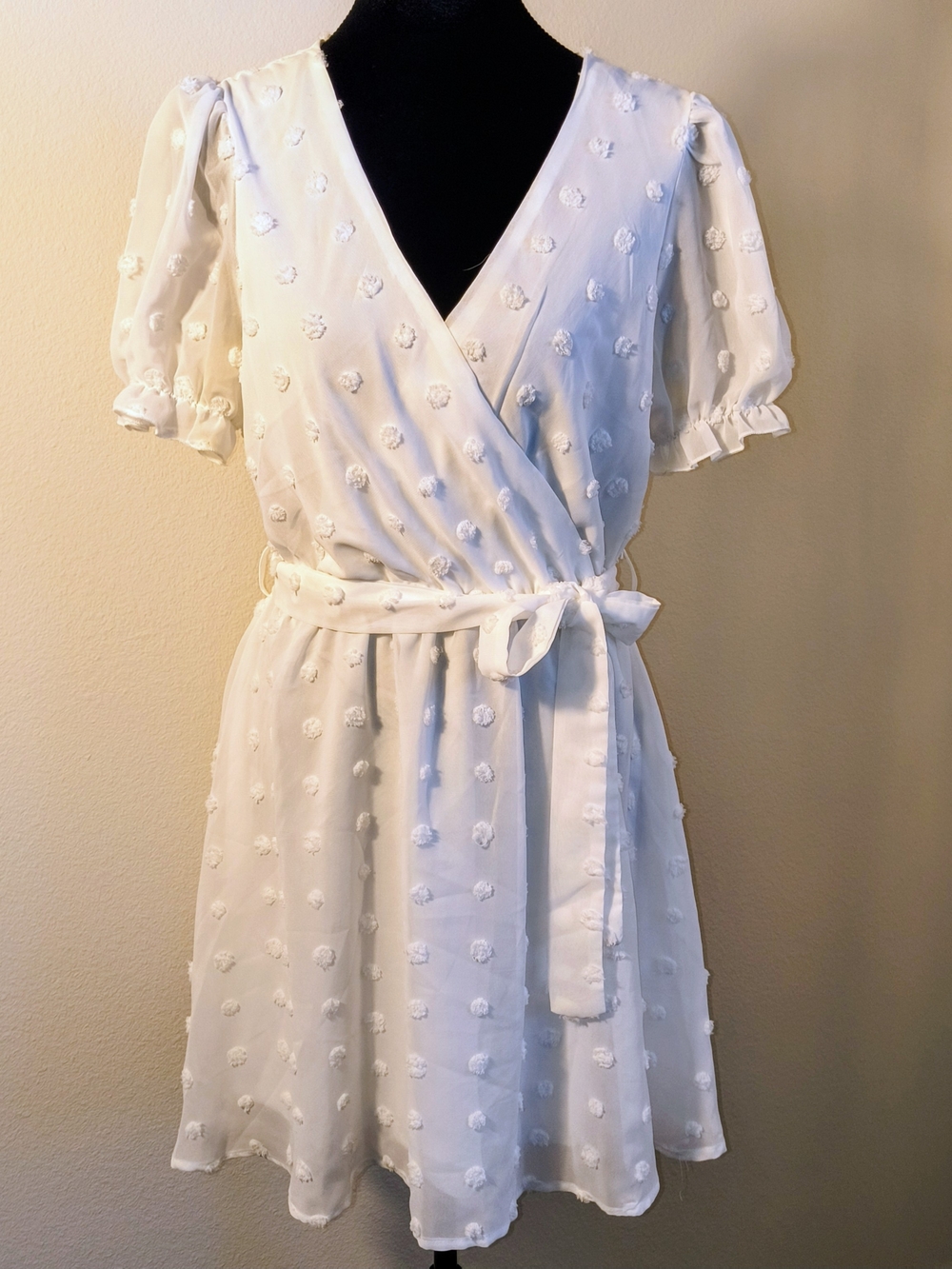 White Floral Swiss Dot Wrap Dress Size Small